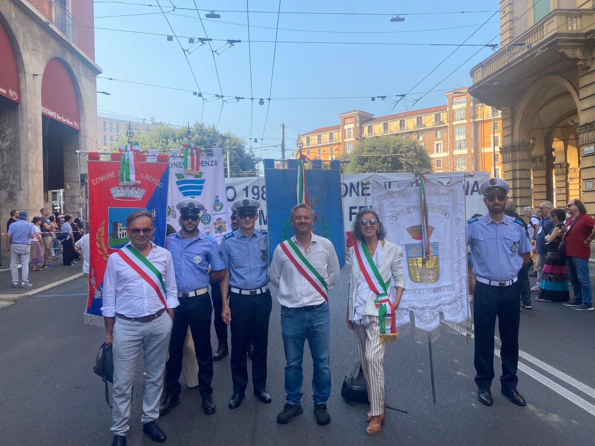 Il Sindaco Massimiliano Vogli con Il Sindaco di Minerbio e Presidente dell'Unione Terre di Pianura Roberta Bonori e il Sindaco di Baricella Omar Mattioli.
