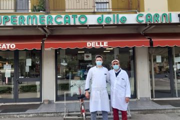 Azienda attiva a Malalbergo dal 1976, della Famiglia Nardi Manlio, Massimo ed Edoardo ha donato al Settore Servizi alla persona del Comune diverse spese alimentari per nuclei famigliari in situazione di fragilità, dimostrando un'attenzione e una sensibilità particolari nei confronti di chi ha più bisogno in questo momento.